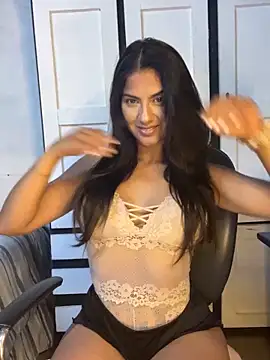 chicachocolate01 online show from 10-04-25, 07:37