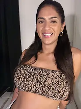 chicachocolate01 online show from 03-17-26, 05:49