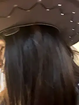 chicachocolate01 online show from 10-30-25, 02:10