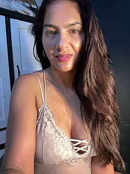 chicachocolate01 online show from 02-09-26, 05:38