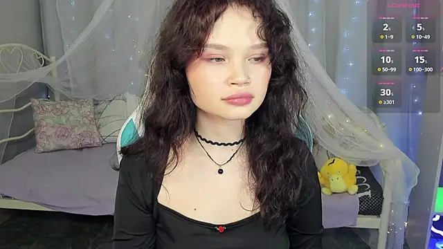 Snapshot of EmilyChaves chatting on 04-09-26, 06:19 EmilyChaves online show from 04-09-26, 06:19