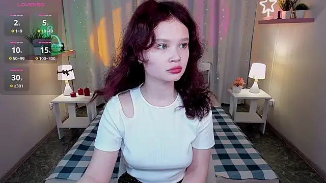 EmilyChaves online show from 05-19-26, 08:21