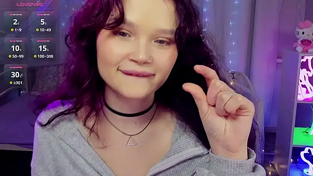 EmilyChaves online show from 04-22-26, 10:22