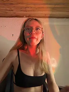 ReenKitty online show from 02-28-26, 04:23