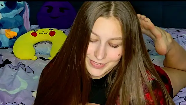 MissEmilyMiller online show from 11-18-25, 05:38