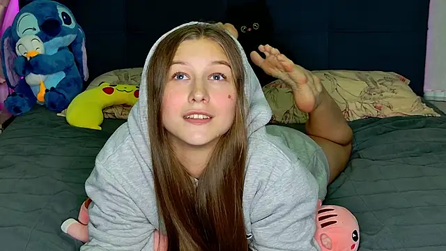 MissEmilyMiller online show from 12-04-25, 04:50