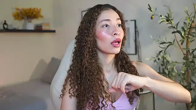 isabella-garcia- online show from 05-21-26, 10:07