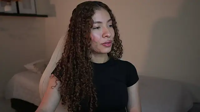 isabella-garcia- online show from 02-10-26, 01:48