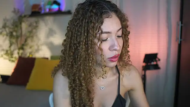 isabella-garcia- online show from 11-28-25, 01:50