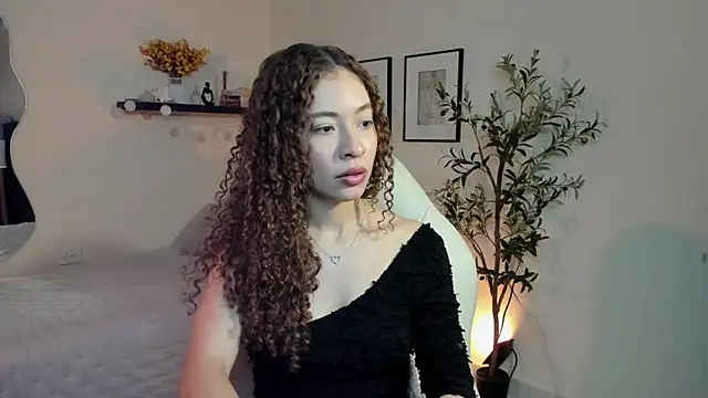 isabella-garcia- online show from 04-05-26, 08:48