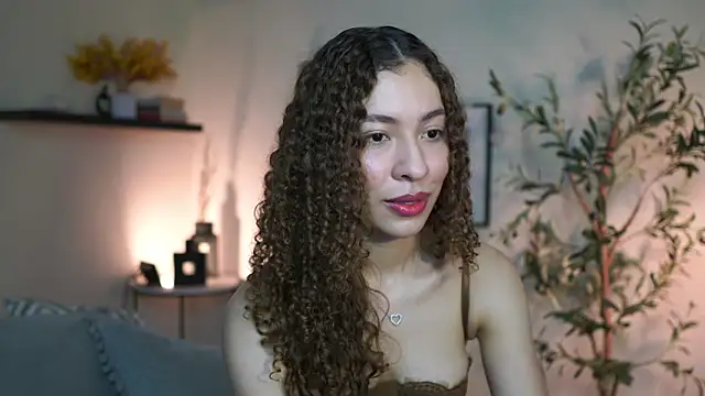 isabella-garcia- online show from 07-02-26, 12:44