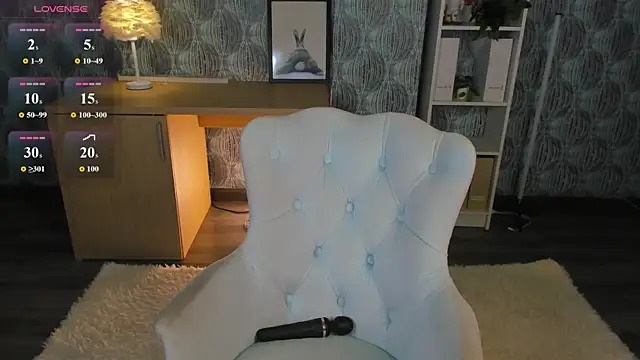 Snapshot of Jessica_Henry chatting on 07-28-26, 03:21 Jessica Henry online show from 07-28-26, 03:21