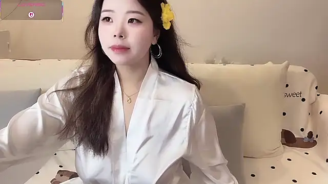 xiaotanbaby online show from 10-12-25, 04:41