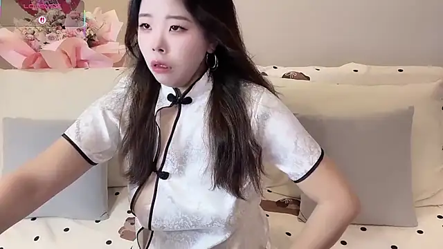 xiaotanbaby online show from 10-10-25, 03:46