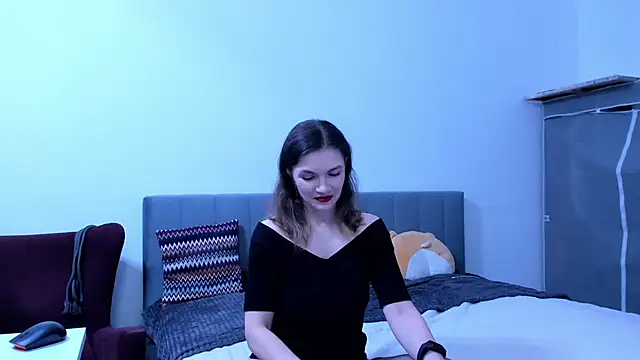 Katherine Twilight online show from 11-27-25, 03:34