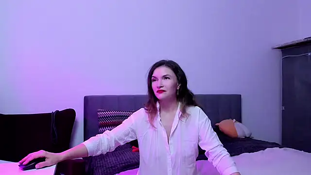 Katherine Twilight online show from 11-07-25, 04:00