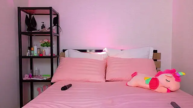 Snapshot of daddy_digger chatting on 10-17-25, 01:20 daddy digger online show from 10-17-25, 01:20