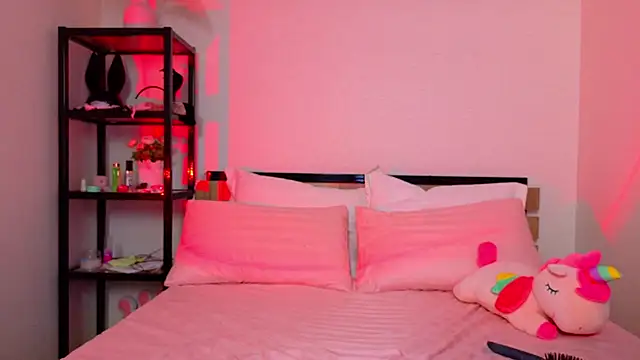 Snapshot of daddy_digger chatting on 12-05-25, 01:38 daddy digger online show from 12-05-25, 01:38