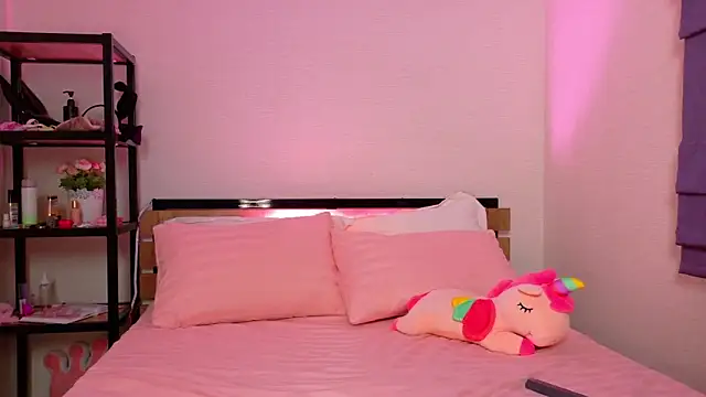 Snapshot of daddy_digger chatting on 10-09-25, 01:06 daddy digger online show from 10-09-25, 01:06