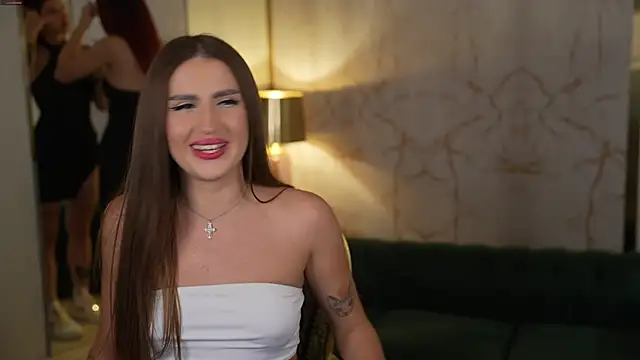 Snapshot of Goldie_Flame chatting on 11-04-25, 11:52 Goldie Flame online show from 11-04-25, 11:52