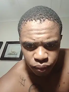 Snapshot of Bedroom_Gangster007 chatting on 10-28-25, 02:05 Bedroom Gangster007 online show from 10-28-25, 02:05