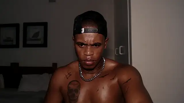 Snapshot of Bedroom_Gangster007 chatting on 09-26-25, 02:13 Bedroom Gangster007 online show from 09-26-25, 02:13