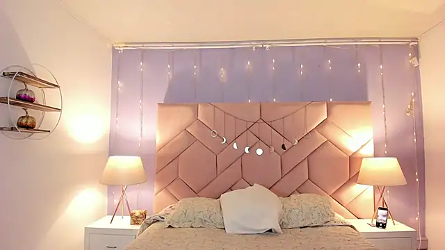 Camila Rivers online show from 10-06-25, 11:55