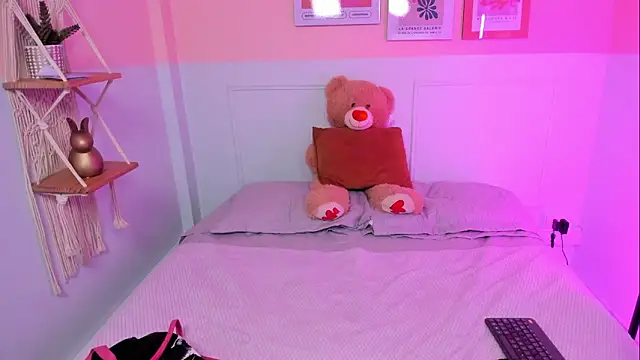 Snapshot of Camila_Rivers chatting on 02-07-26, 04:20 Camila Rivers online show from 02-07-26, 04:20