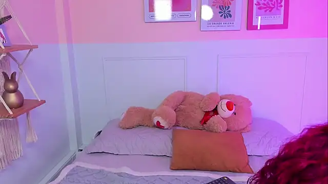 Snapshot of Camila_Rivers chatting on 02-11-26, 04:23 Camila Rivers online show from 02-11-26, 04:23