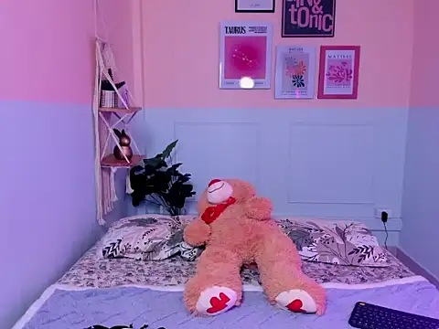 Camila Rivers online show from 11-05-25, 12:08