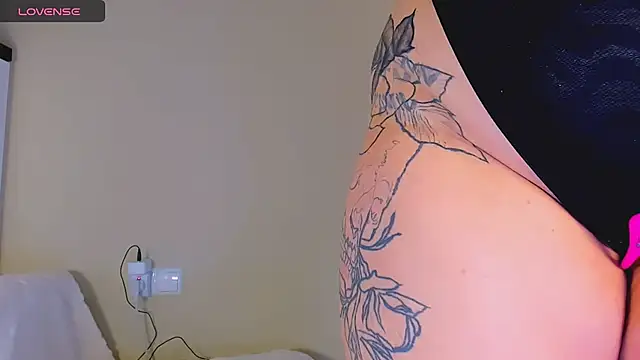 marrenaa online show from 10-07-25, 05:08