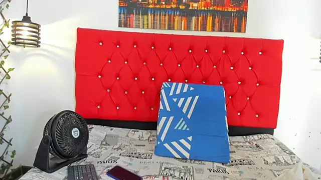 carolinacrus01 online show from 11-03-25, 02:53