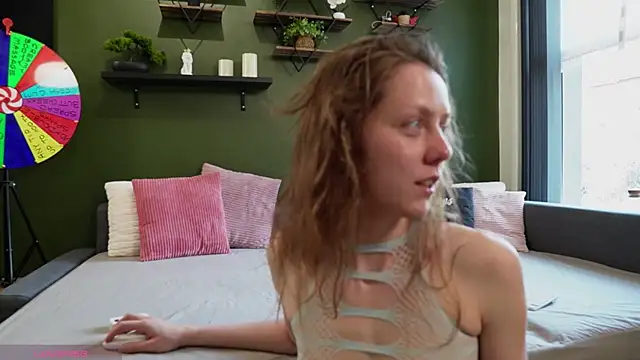 Eveline Beauty Kitty online show from 05-27-26, 06:04