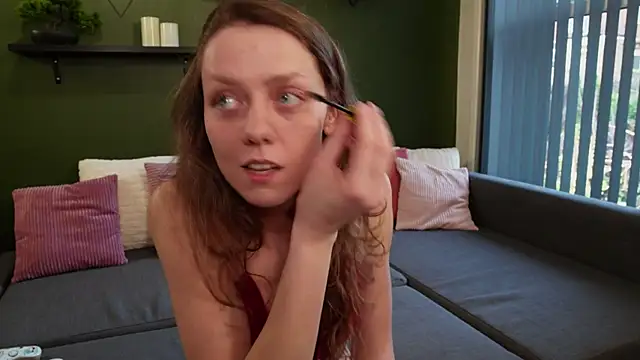 Eveline Beauty Kitty online show from 04-08-26, 05:36