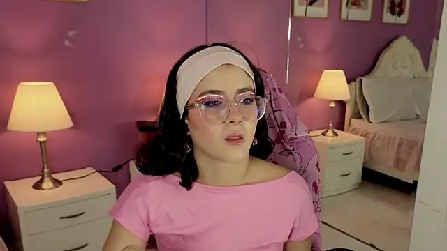 LiLLiAnderson online show from 11-06-25, 11:47