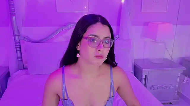 LiLLiAnderson online show from 09-20-25, 12:10