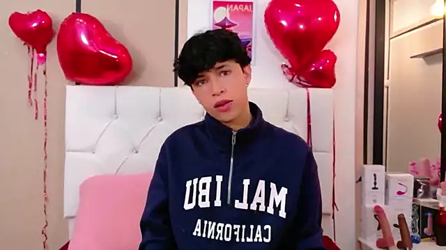 Axel  Evans online show from 02-17-26, 01:08