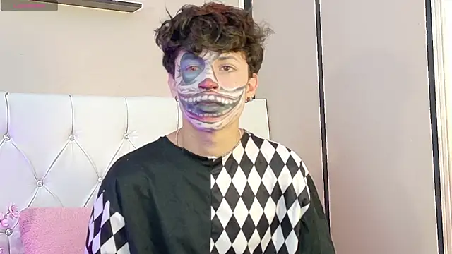 Axel  Evans online show from 10-30-25, 01:09