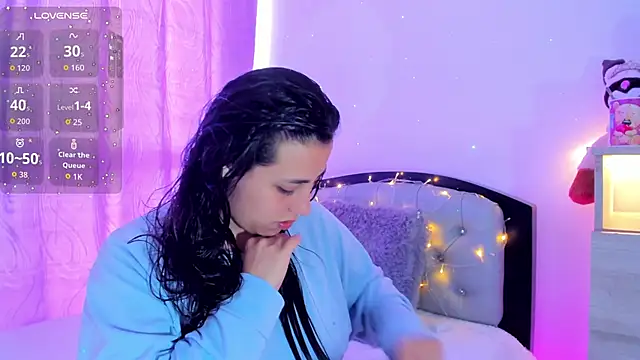 Snapshot of my_aleja_ chatting on 02-10-26, 12:37 my aleja online show from 02-10-26, 12:37