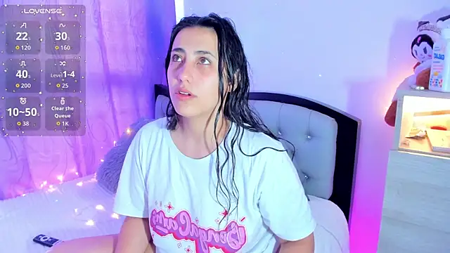 Snapshot of my_aleja_ chatting on 02-08-26, 01:09 my aleja online show from 02-08-26, 01:09