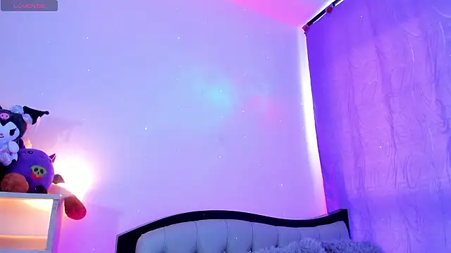 Snapshot of my_aleja_ chatting on 03-12-26, 12:20 my aleja online show from 03-12-26, 12:20