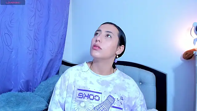 Snapshot of my_aleja_ chatting on 04-10-26, 08:54 my aleja online show from 04-10-26, 08:54