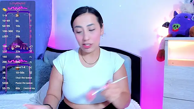 Snapshot of my_aleja_ chatting on 04-04-26, 03:13 my aleja online show from 04-04-26, 03:13