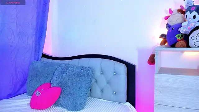 Snapshot of my_aleja_ chatting on 03-30-26, 12:50 my aleja online show from 03-30-26, 12:50