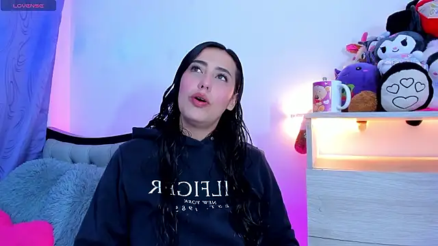 Snapshot of my_aleja_ chatting on 03-27-26, 02:09 my aleja online show from 03-27-26, 02:09