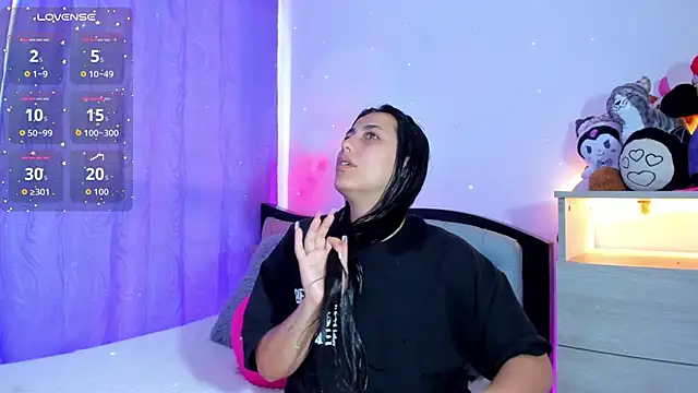 Snapshot of my_aleja_ chatting on 02-09-26, 11:41 my aleja online show from 02-09-26, 11:41