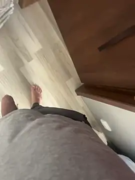 FrequentFew online show from 04-09-26, 09:26