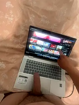 Snapshot of You-father chatting on 10-02-25, 06:11 You-father online show from 10-02-25, 06:11