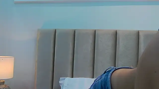 Snapshot of Sofy-Acevedo chatting on 09-10-25, 12:04 Sofy-Acevedo online show from 09-10-25, 12:04