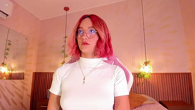 daphne courtis online show from 04-19-26, 03:07